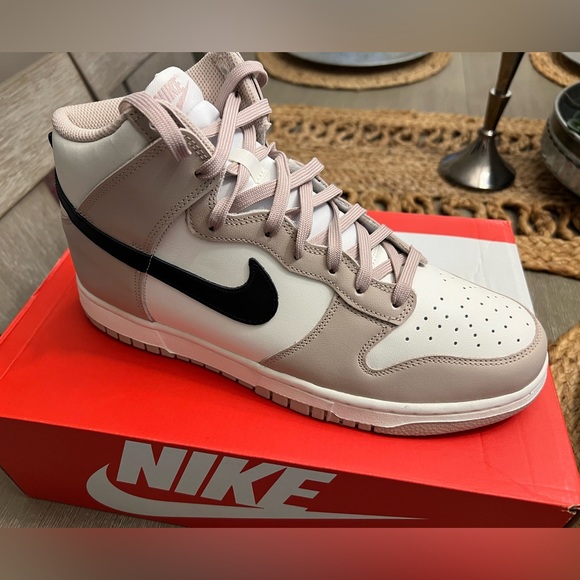 New Nike Dunk High Color Fossil Stone Black Sail Unisex size Mens 9.5 Women’s 11